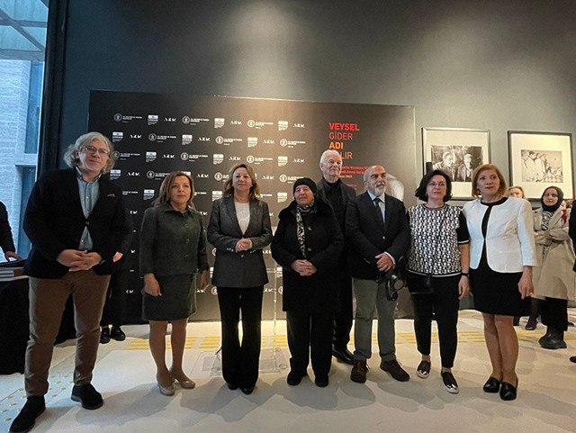 Aşık Veysel'in aile fotoğrafları ve hayatı AKM'de sergileniyor - Resim: 4