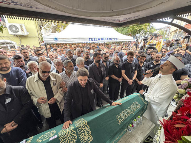 Güllü'nün sırlarla dolu ölümü! Patronu Ferdi Aydın'dan şoke eden iddialar: "Güllü öldürüldü" - Resim: 1