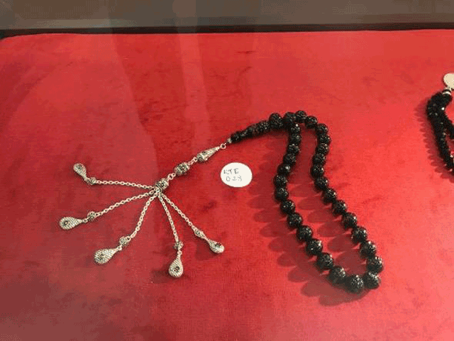 Cumhurbaşkanı Erdoğan 40 eser bağışladı... - Resim: 1