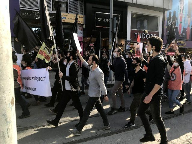 İstanbul ABD'deki protestolara destek eylemi yaptı polis müdahele etti - Resim: 3