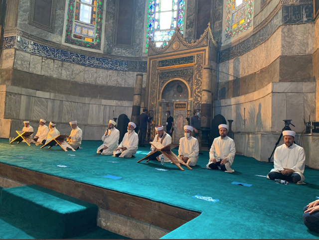 Ayasofya 86 yıl sonra ibadete açıldı dünya basını tepki gösterdi: Atatürk’ün mirasına tehdit - Resim: 3
