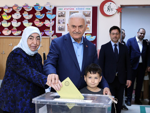 28 Mayıs Cumhurbaşkanlığı 2. tur seçim sonuçları 2023! Dakika dakika seçim haberleri sonuçlar saat kaçta açıklanacak? - Resim: 0