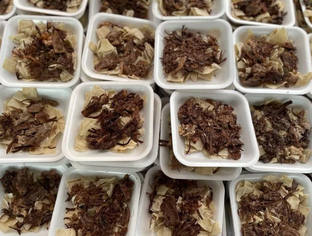 Sabah namazının ardından 10 bin kişiye tirit ikram edildi - Resim: 1