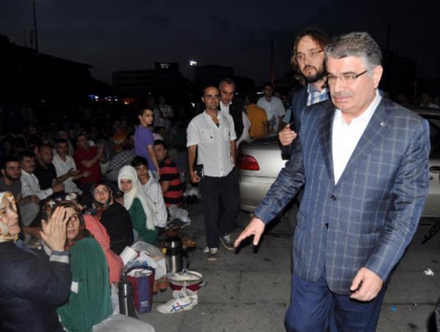 İdris Naim Şahin kimdir S&uuml;leymancı mı? FET&Ouml;'ye a&ccedil;ıktan destek vermişti - Resim: 1