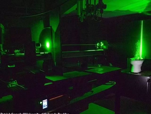 Tuvaletteki gizli tehlike! Ölümcül hastalık böyle yayılıyor: Her şey 8 saniyede oluyor - Resim: 1