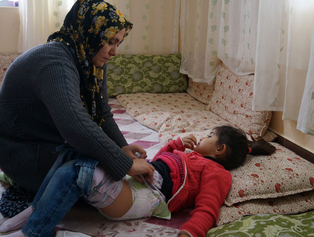 İdrarını göbeğindeki delikten yapıyor! Son ameliyatı da başarısız olursa... - Resim: 1