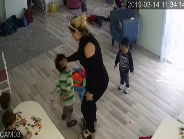 Kreşte çocuklara kabusu yaşatmışlar! Anne, e-Devlet’e girince gördükleriyle şok oldu - Resim: 0
