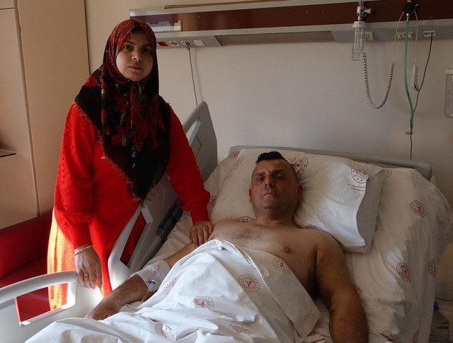 Depremden yara almadan kurtulan adam az kalsın canından oluyordu - Resim: 0