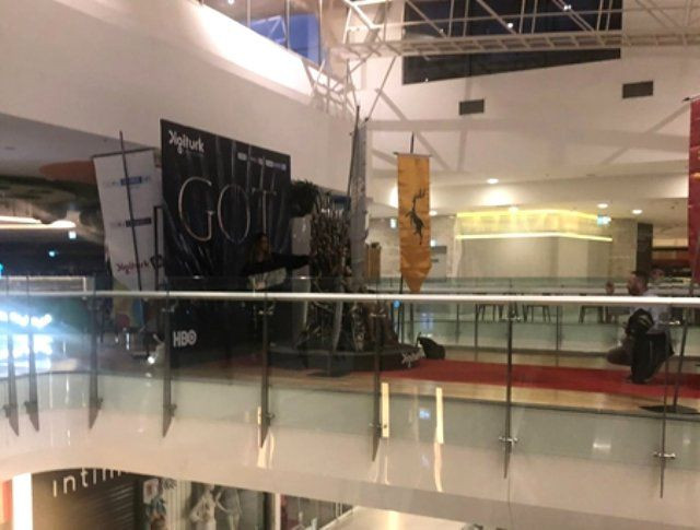 Game of Thrones'un ölen oyuncuları için İstanbul'da lokma dağıtıldı - Resim: 3