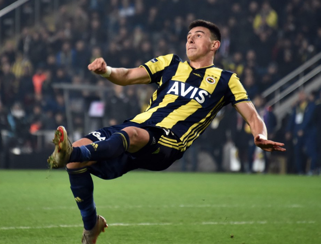 Fenerbahçe Eljif Elmas transferi için Napoli ile anlaştı - Resim: 0