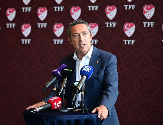 Türk futbol ailesi, Riva'da bir araya geldi! Ali Koç: "Federasyonumuzun bu niyeti hepimize umut ışığı oldu" - Resim: 1