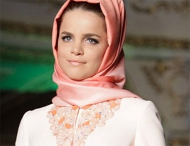 Tuğçe Kazaz'ın tesettürlü defilesi - Resim: 4