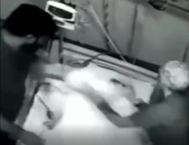 Tokat Medical Park Hastanesi'nde dehşetin görüntüsü! Felçli hastayı boğarak öldürmeye çalıştılar iddiası - Resim: 0