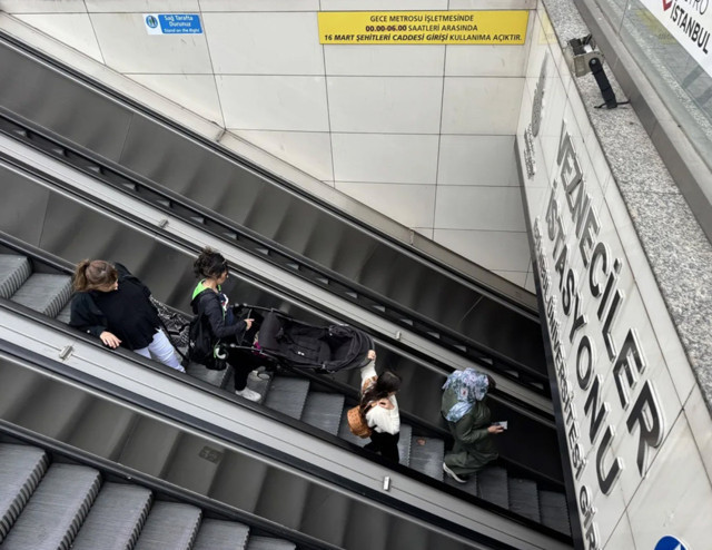 Vatandaşlar isyan ediyordu! İBB sonunda düğmeye bastı: Arızalı yürüyen merdiven ve asansörlere inceleme - Resim: 0