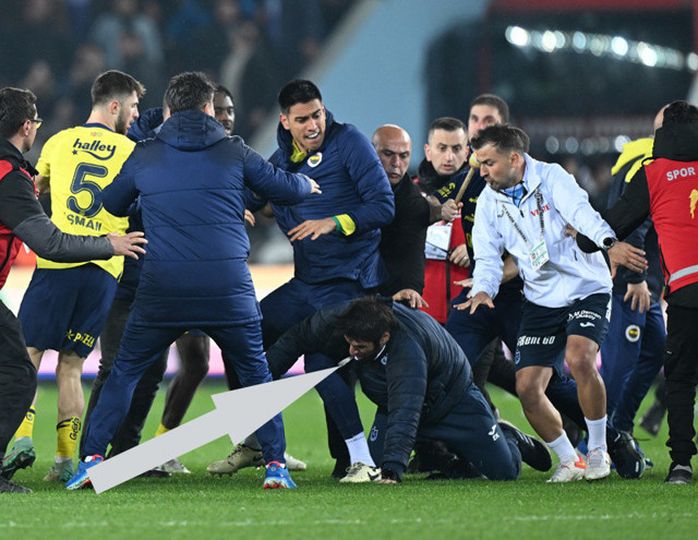 Egemen Korkmaz'dan İrfan Can'a yumruk! Maç sonu paylaştı ortaya çıktı - Resim: 2