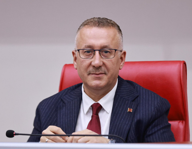 Üniversite öğrencisinden kürsüde belediye başkanı Mutlu Işıksu hakkında şok iddia! - Resim: 0