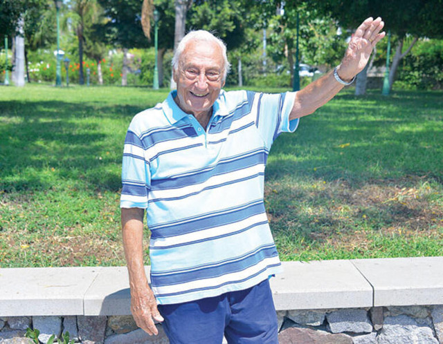 Halit Kıvanç kimdir kaç yaşında eşi Bülbin Kıvanç yaşıyor mu? - Resim: 1