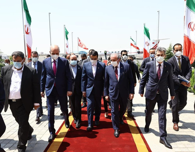 TBMM Başkanı Şentop, İran Cumhurbaşkanı Reisi ile görüştü - Resim: 1