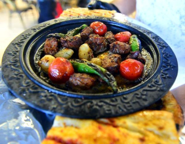 Adanalı kebapçı tereyağlı lokum yemeğinden günde 6 bin lira kazanıyor - Resim: 2