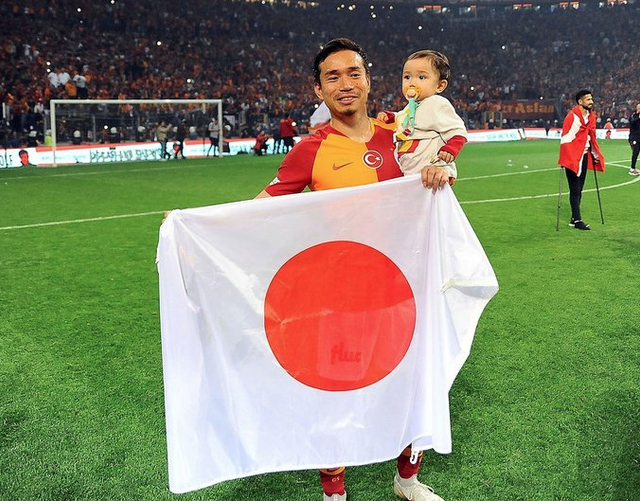 Galatasaray'da ilk yolcu Yuto Nagatomo - Resim: 1
