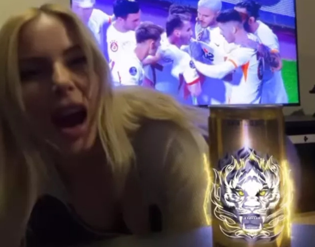 Galatasaray şampiyon oldu, Hande Sarıoğlu sosyal medyayı salladı! Yürek hoplatan video sonrası.... - Resim: 2