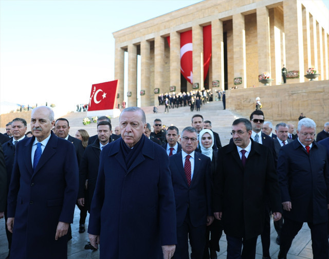 Devlet erkanı Anıtkabir'de! Cumhurbaşkanı Erdoğan: Türkiye küresel bir güç olma yolunda - Resim: 6
