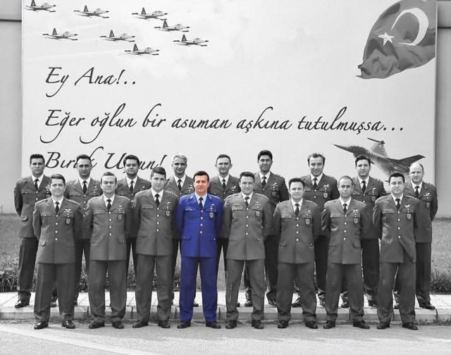 MSB'den düşen F-16 uçağıyla ilgili önemli açıklama! Meğer şehit pilot son anda... - Resim: 0