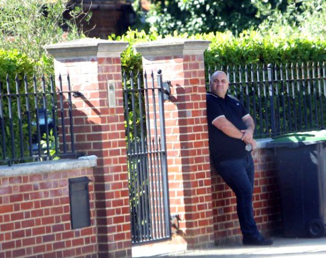 Mesut Özil'e bıçaklı saldırıya ilişkin flaş gelişme! 2 Türk gözaltında - Resim: 0