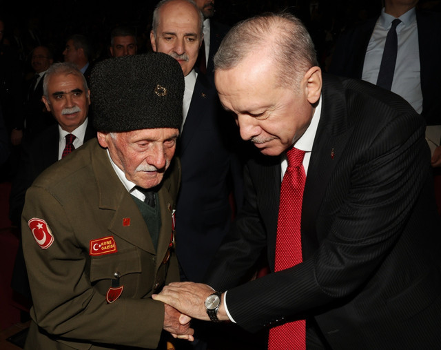 Cumhurbaşkanı Erdoğan: Milletin birliğini bozmaya yönelik her eylem Atatürk'ün emanetine ihanettir - Resim: 4