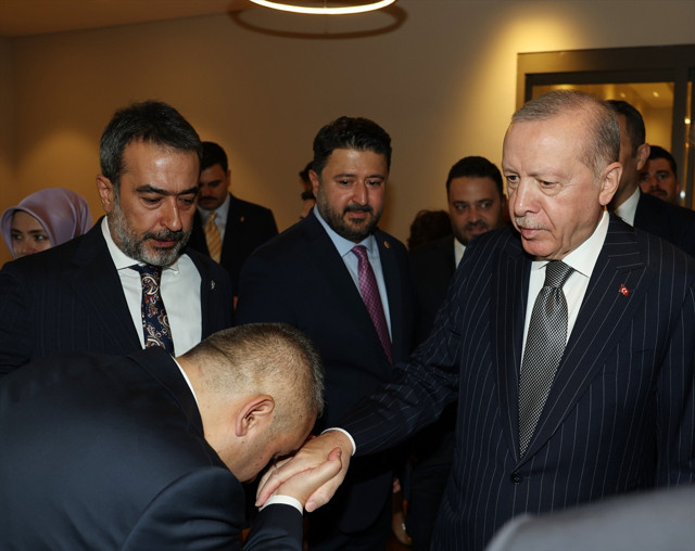 3 belediye başkanı daha resmen AK Parti'ye katıldı! Rozetlerini Erdoğan taktı - Resim: 4