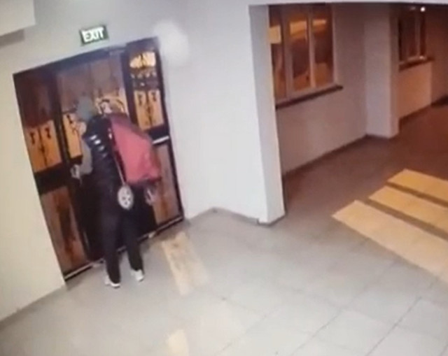 Bursa'da çaldığı ayakkabıları taşıyamayınca bakın ne yaptı! - Resim: 1