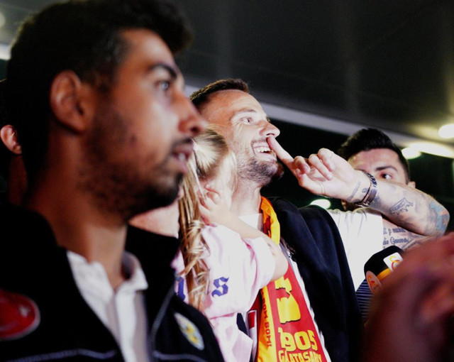 Galatasaray'ın yeni transferi Haris Seferovic İstanbul’a geldi - Resim: 0