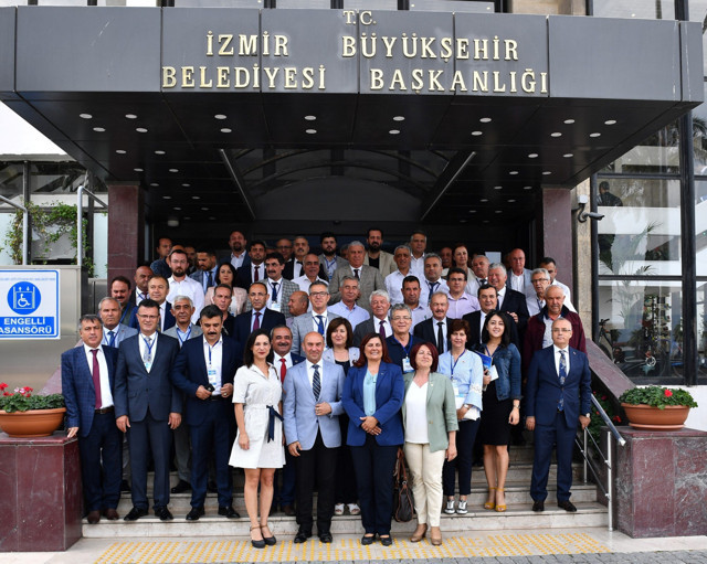 İzmir Büyükşehir Belediye Başkanı Tunç Soyer yeni işi belli oldu - Resim: 1