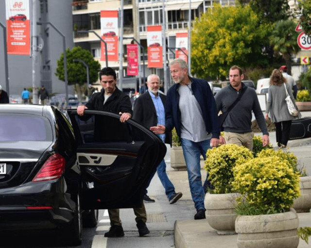 Rus oligark Roman Abramoviç İstanbul'da! Boğaz keyfi yarım kaldı! Türkiye'ye mi yerleşti? - Resim: 2
