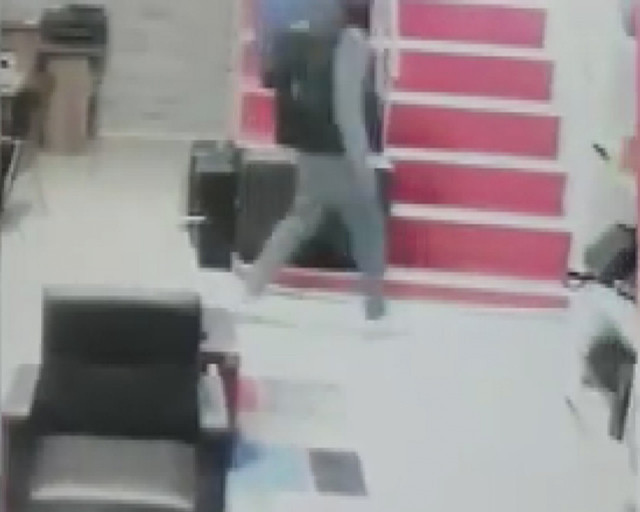 İşyerini soyan muhasebeci kameraya yakalandı! - Resim: 1