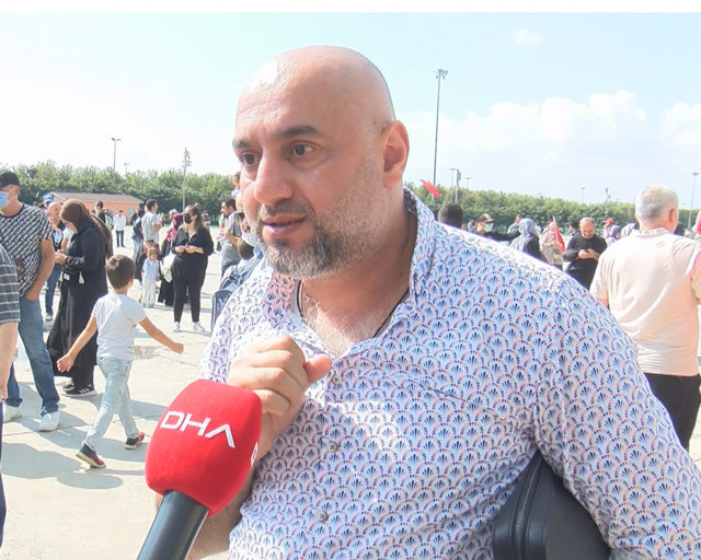 Aşı karşıtlarının mitinginde dikkat çeken detay; aralarında 2 doz aşı olanlar da fazla - Resim: 1