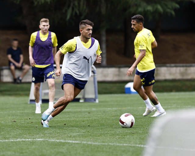 Cengiz Ünder ve Fred Fenerbahçe'de ilk antrenmanlarına çıktı - Resim: 0