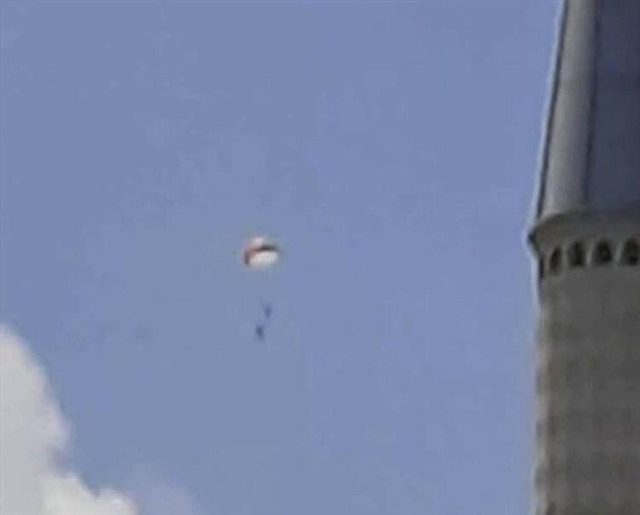 Son dakika!... Ankara'da eğitim uçağı Hürkuş düştü - Resim: 0