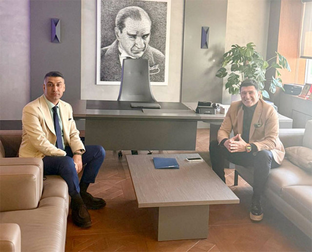 Ünlü televizyoncu Hakan Ural Ekol TV'de - Resim: 0