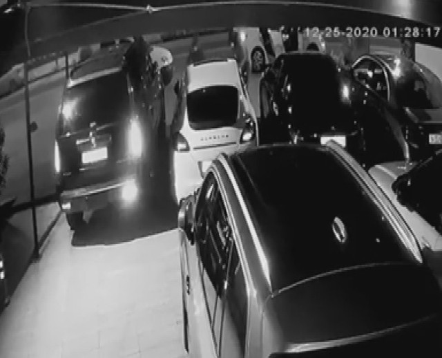 Kadıköy'de 10 saniyede 70 bin liralık vurgun! Hırsızlar ustaları bile şaşkına çevirdi - Resim: 2