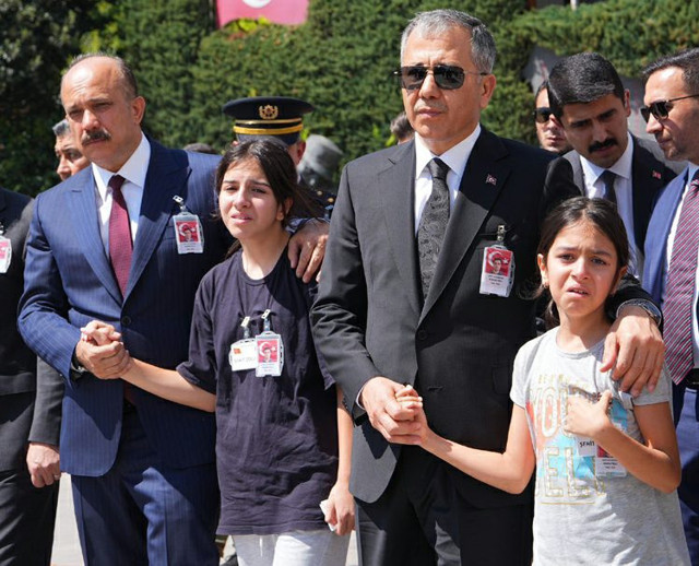 İçişleri Bakanı Ali Yerlikaya son dakika duyurdu! Şehit Hakan Telli'nin kanı yerde kalmadı - Resim: 2