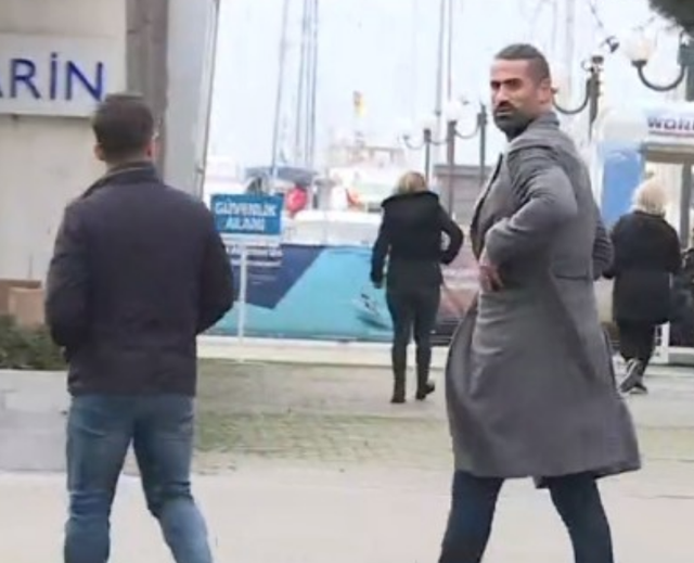 Ali Koç Ersun Yanal ve futbolcularla bir arada - Resim: 0