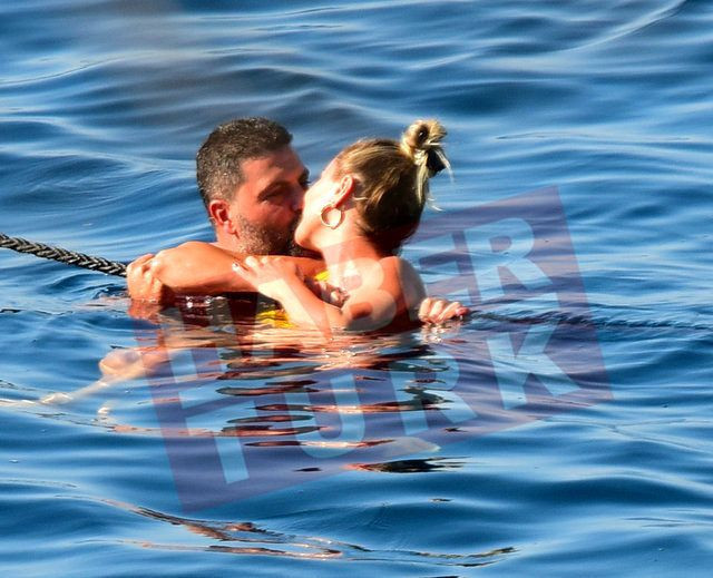 Ece Erken Şafak Mahmutyazıcıoğlu'yla fena yakalandı öpüşürken fotoğraflandı - Resim: 4