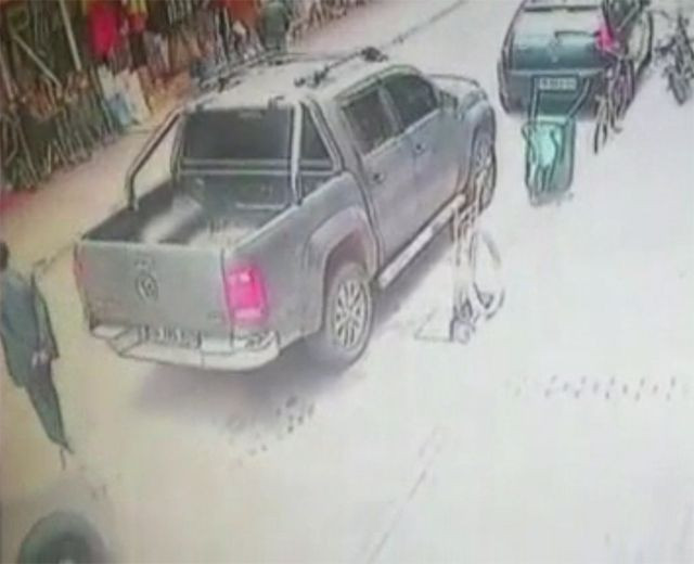 Bursa'da yaşlı adamın yaralandığı kaza kamerada - Resim: 4