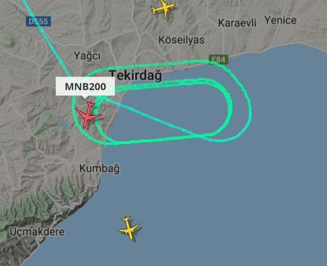 Tekirdağ semalarında tur atan uçak tedirginliğe neden oldu - Resim: 0