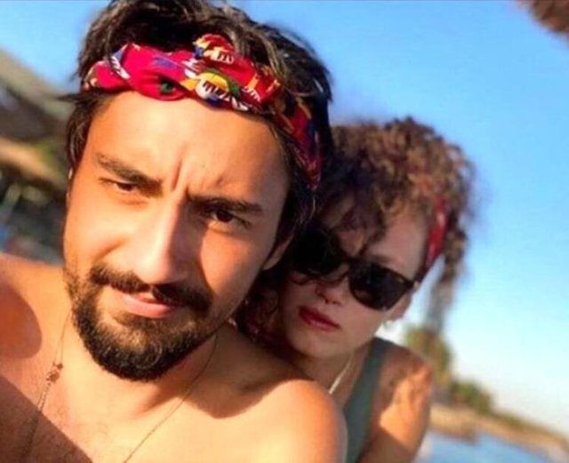 Melisa Şenolsun Umut Evirgen aşkında yeni boyut bakın ne yaptılar - Resim: 1