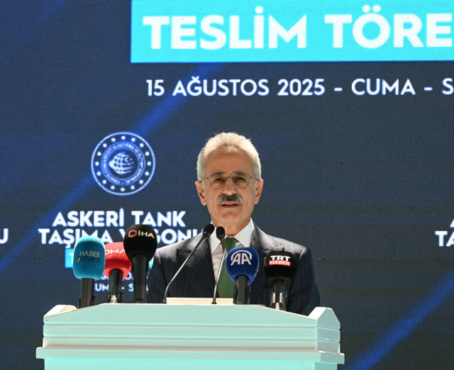 Askeri Tank Taşıma Vagonları teslim edildi! Bakan Uraloğlu: Türkiye dünya piyasalarına mührünü vurdu - Resim: 0