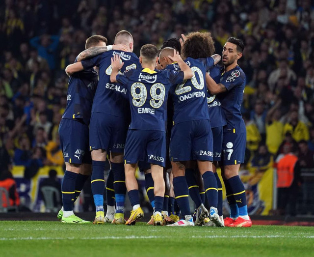 Fenerbahçe dev kulüpleri geride bıraktı: Tek rakibi Alman devi Bayern Münih! - Resim: 0