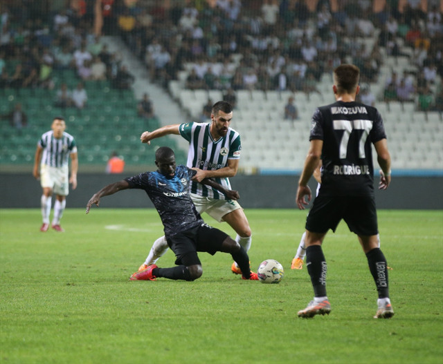 Adana Demirspor 3 puanı 3 golle aldı - Resim: 1
