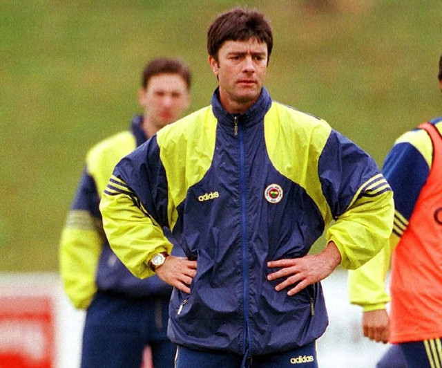 Fenerbahçe'de Erol Bulut'un yerine Joachim Löw! İlk görüşme yapıldı - Resim: 1